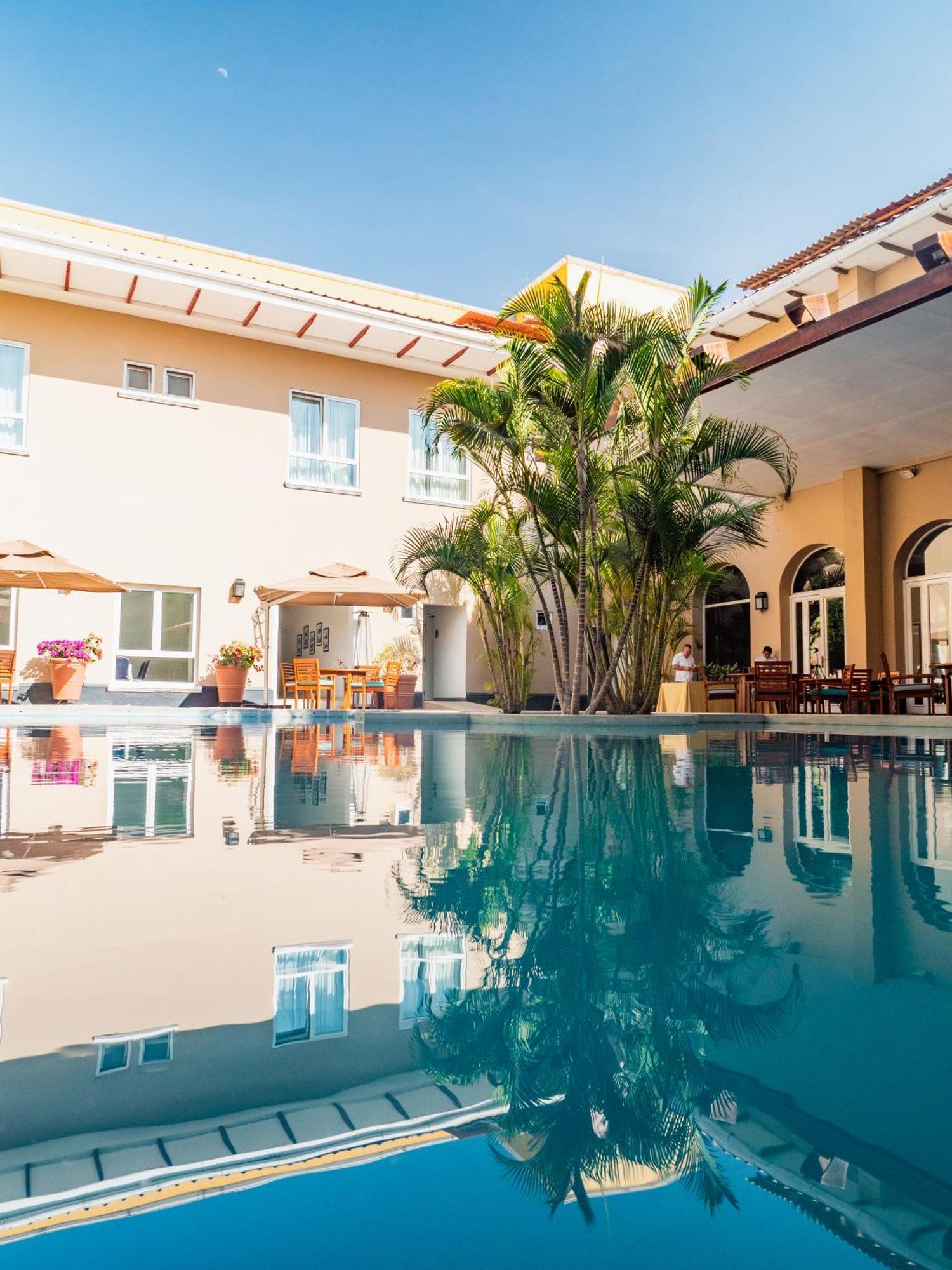 Lp Los Portales Hotel Piura Exterior photo